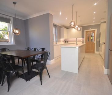 1 bedroom Flat To Let - Photo 4