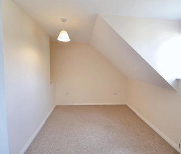 4 bedroom townhouse to rent - Photo 2