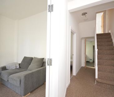 4 bedroom terraced house to rent - Photo 6