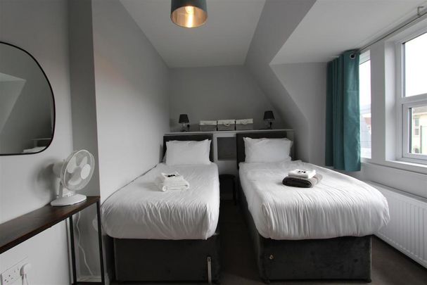 2 bedroom apartment to rent - Photo 1