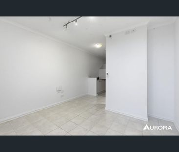 508/9 Castlebar Street, Kangaroo Point, Qld 4169 - Photo 1