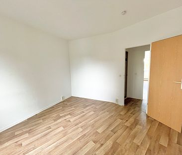 2-Zimmer-Wohnung in der 2. Etage mit verglastem Balkon und Badewanne in Rostock-Toitenwinkel - Foto 4