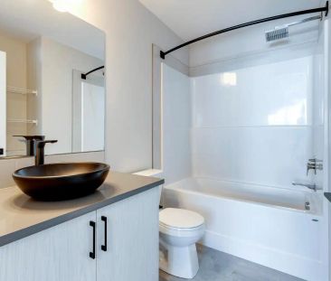Livingston Townhomes — 3 bedroom, 2,5 bathroom and garage - Photo 5