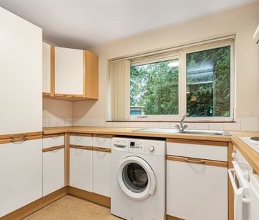 Cholesbury Grange, Headington - Photo 5