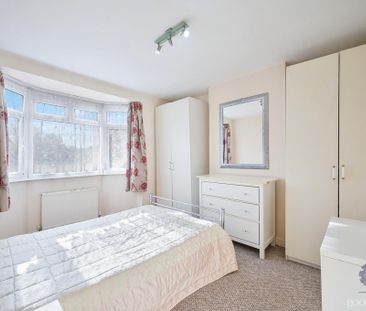 4 bedroom terraced house to rent - Photo 4