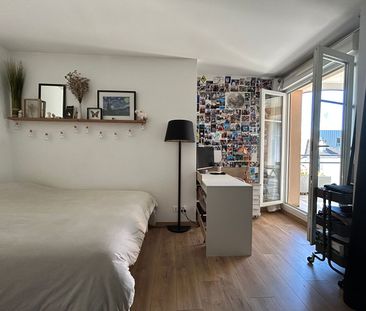 Location Appartement 4 pièces 82m² - Photo 4