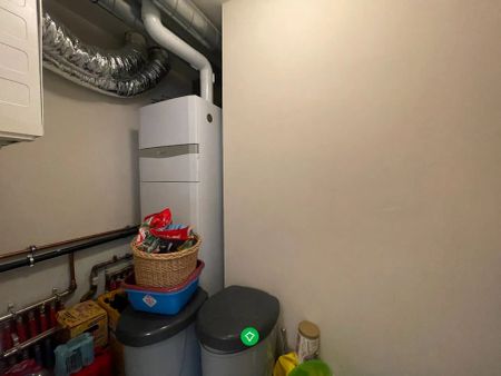 Ruim, lichtrijk appartement met 2 slaapkamers en autostandplaats te Roeselare - Foto 4