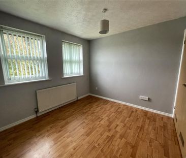 2 bedroom semi-detached house to rent - Photo 4