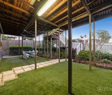 Stylish home in enviable location - Photo 4