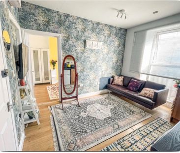 1 Bed Flat, Garratt Lane, SW17 - Photo 1