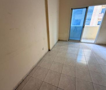 One bedroom and living room/with balcony/central - Photo 6