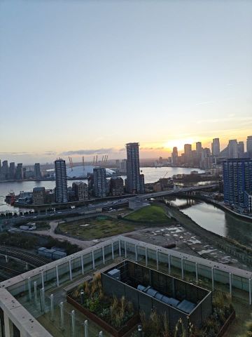 2 Bed Penthouse, Falconbrook Gardens, E16 - Photo 3