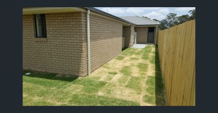 Family Home In Sought After Stoneleigh... - Photo 2