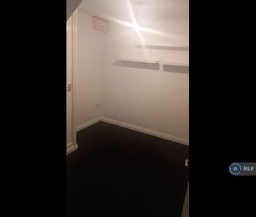 4 bedroom detached house to rent - Photo 5