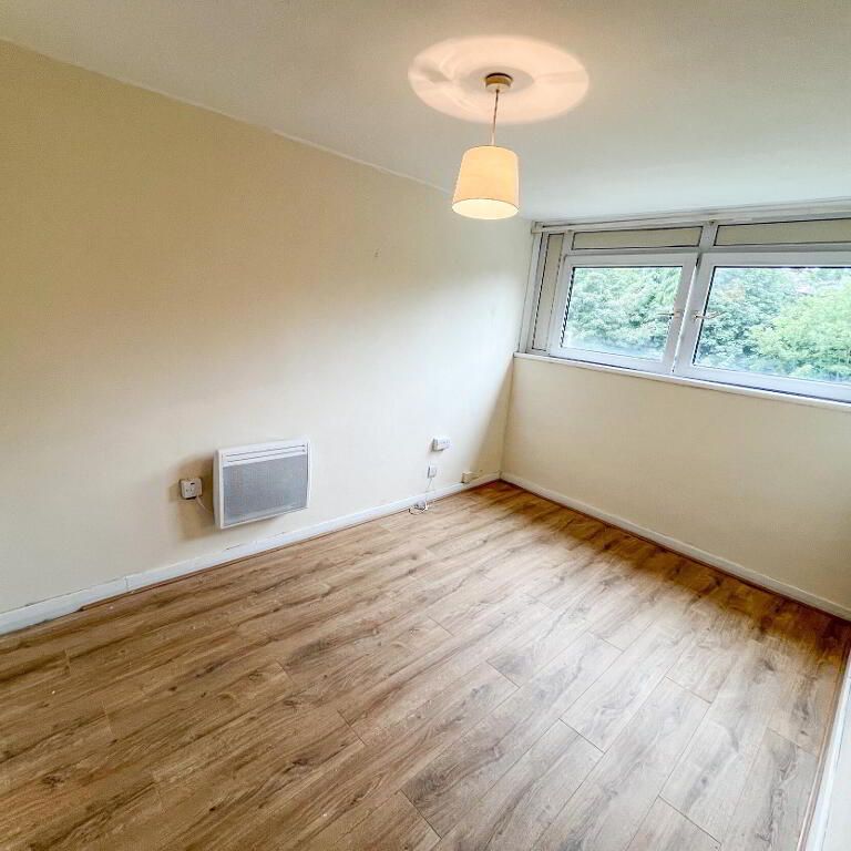 5c Ferndale House, Dunmurry, Belfast, BT17 9DB - Photo 1