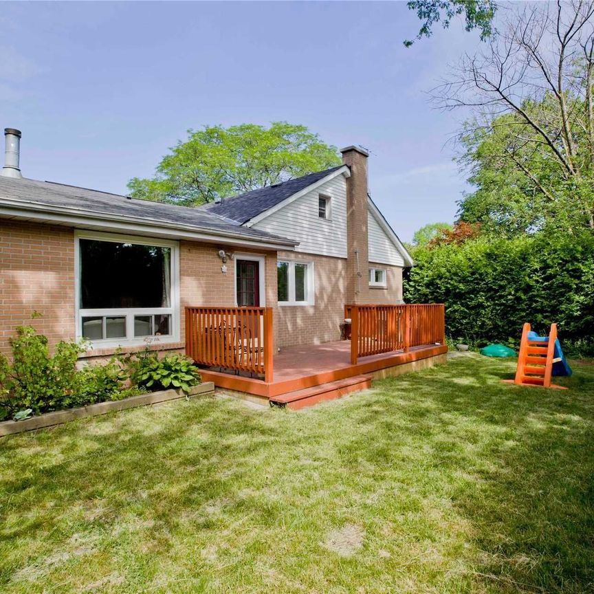 For Lease - 46 Overton Crescent, Toronto, Ontario - Photo 1