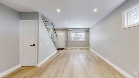 For Lease - 15 Eileen Avenue, Toronto, Ontario - Photo 3