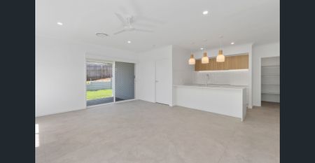 Brand New Living in a Quiet Cul-de-Sac - Photo 2