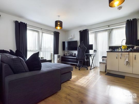 2 bedroom flat to rent - Photo 1