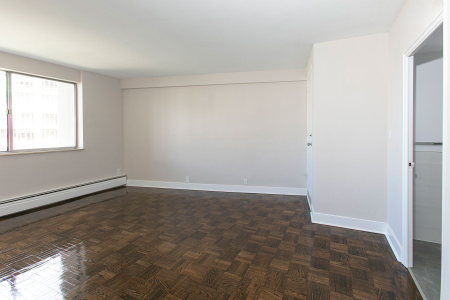 For Lease - 9 Deer Park Crescent Unit# 1106, Toronto, Ontario - Photo 3