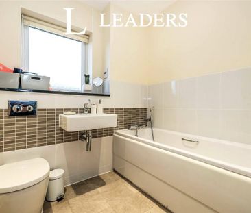 3 bedroom terraced house to rent - Photo 5