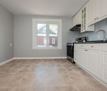 For Lease - 43A Clarendon Avenue Unit# 2, Tunneys Pasture and Ottaw... - Photo 2