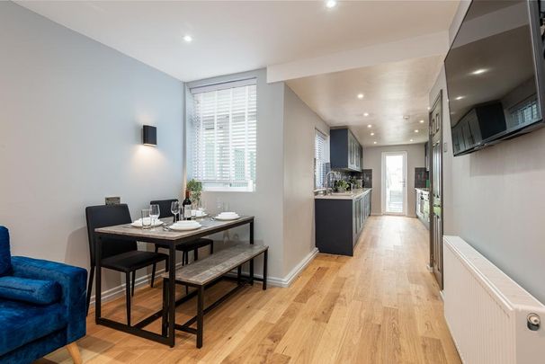 6 bedroom terraced house to rent - Photo 1