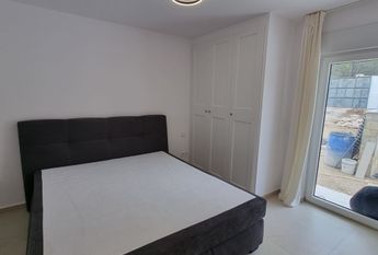 Elegant villa with swimmimg pool in Palmanova