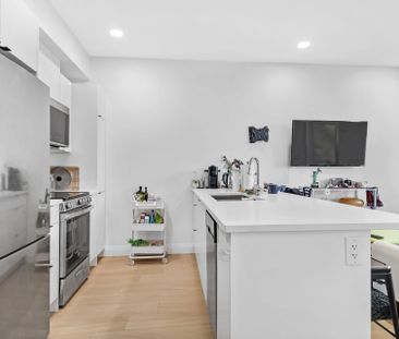 For Lease - 368 Tweedsmuir Avenue Unit# 204, Westboro - Hampton Par... - Photo 3