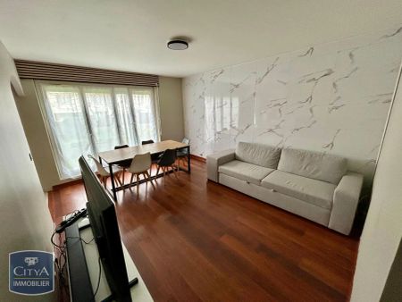 Appartement à louer 4 pièces 77.45m² - Photo 2