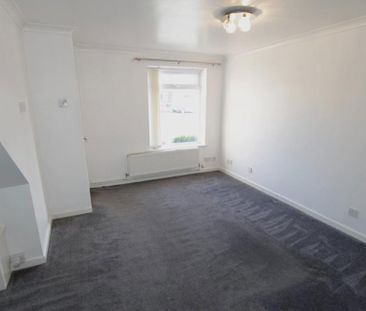 2 bedroom semi-detached house to rent - Photo 6