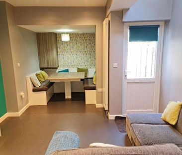 1 bedroom in a house share to rent - Photo 4