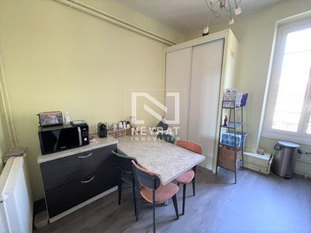 Location Appartement 7 pièces 198m² CHALON SUR SAONE 71100 - Photo 4