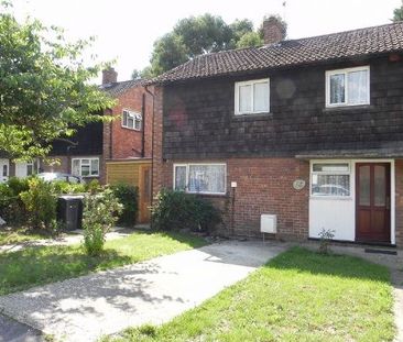 4 bedroom semi-detached house to rent - Photo 5