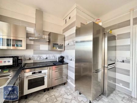 Appartement à louer 4 pièces 104.97m² - Photo 2