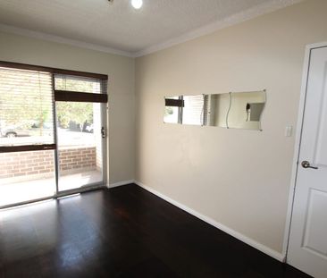 Two bedroom unit located in a prime position! - Photo 2