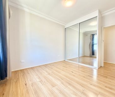 4 Thorne Avenue, Pendle Hill NSW 2145 - House For Rent | Domain - Photo 1