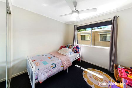 Upstairs Unit in Secure Complex with Pool - Central Cooroy - Photo 4