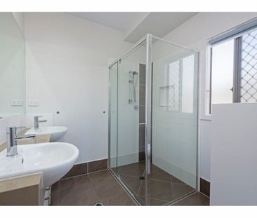 7 Jindalba Drive, Coomera - Photo 5