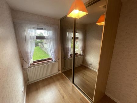 4 Hillside, - Photo 3