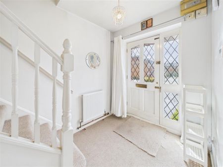 2 bedroom Terraced House to rent - Photo 5