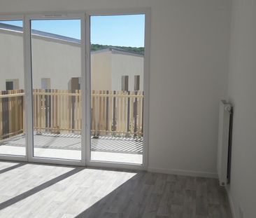 location Appartement T2 DE 45.83m² À JOUY LE MOUTIER - Photo 3