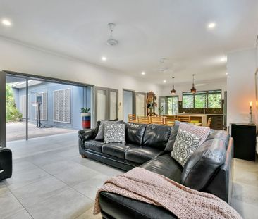 GREAT LOCATION, LUXURIOUS RENOVATION - Photo 3