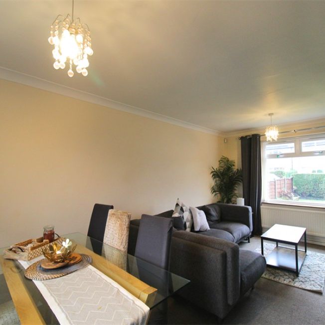 3 Bedroom Semi Detached To Let - Photo 1
