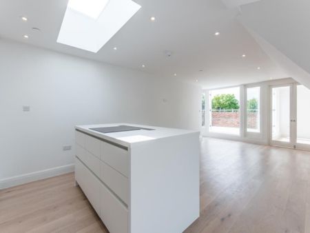 2 bedroom penthouse to rent - Photo 4