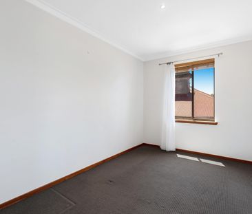 9/4 Swanbourne St - Photo 4