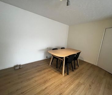 2 bedroom Flat To Let Total Size: 840 SQ FT - Photo 4