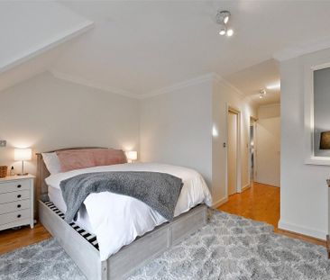 5 bedroom semi-detached house to rent - Photo 4