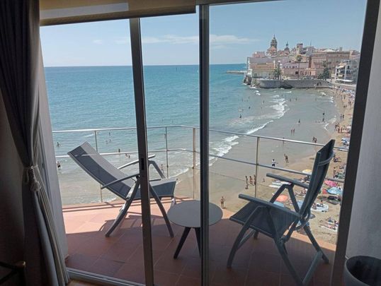 2 room luxury Flat for rent in Sitges, Catalonia - Photo 1