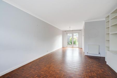 3 bedroom terraced house to rent - Photo 3